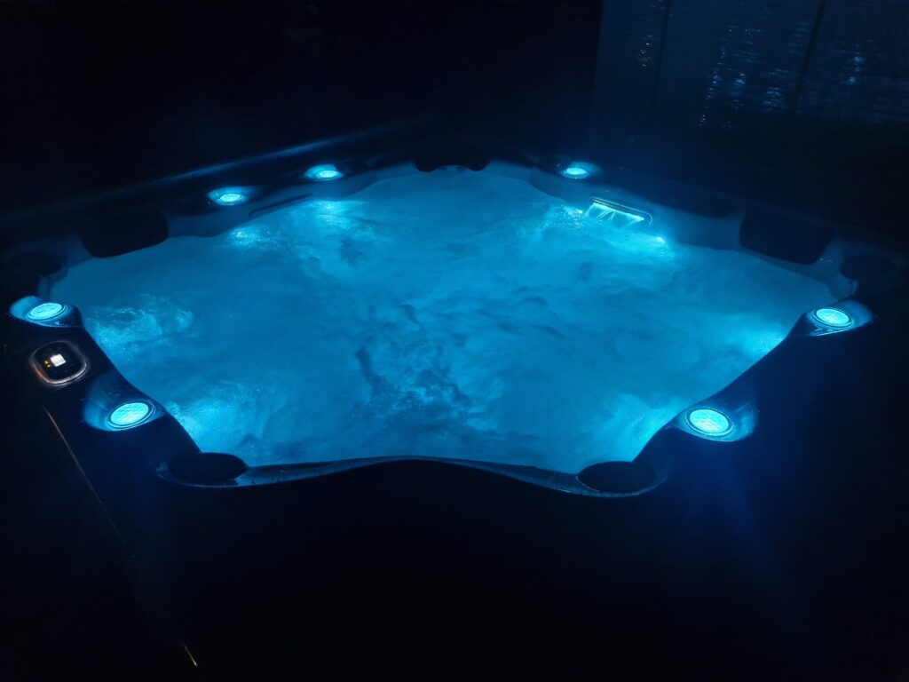 Jacuzzi ogrodowe, led, podgrzewane. Oława, Wrocław, Warszawa, Kraków, Gdańsk, Szczecin, Poznań, Lublin, Rzeszów, Katowice, Częstochowa, Zielona Góra, Kołobrzeg, Łódź, Radom, Białystok, Olsztyn, Koszalin, Przemyśl