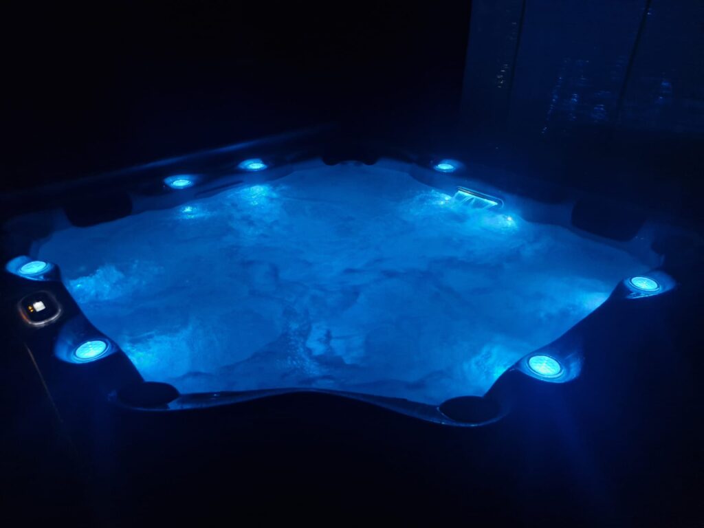 Jacuzzi ogrodowe, led, podgrzewane. Oława, Wrocław, Warszawa, Kraków, Gdańsk, Szczecin, Poznań, Lublin, Rzeszów, Katowice, Częstochowa, Zielona Góra, Kołobrzeg, Łódź, Radom, Białystok, Olsztyn, Koszalin, Przemyśl