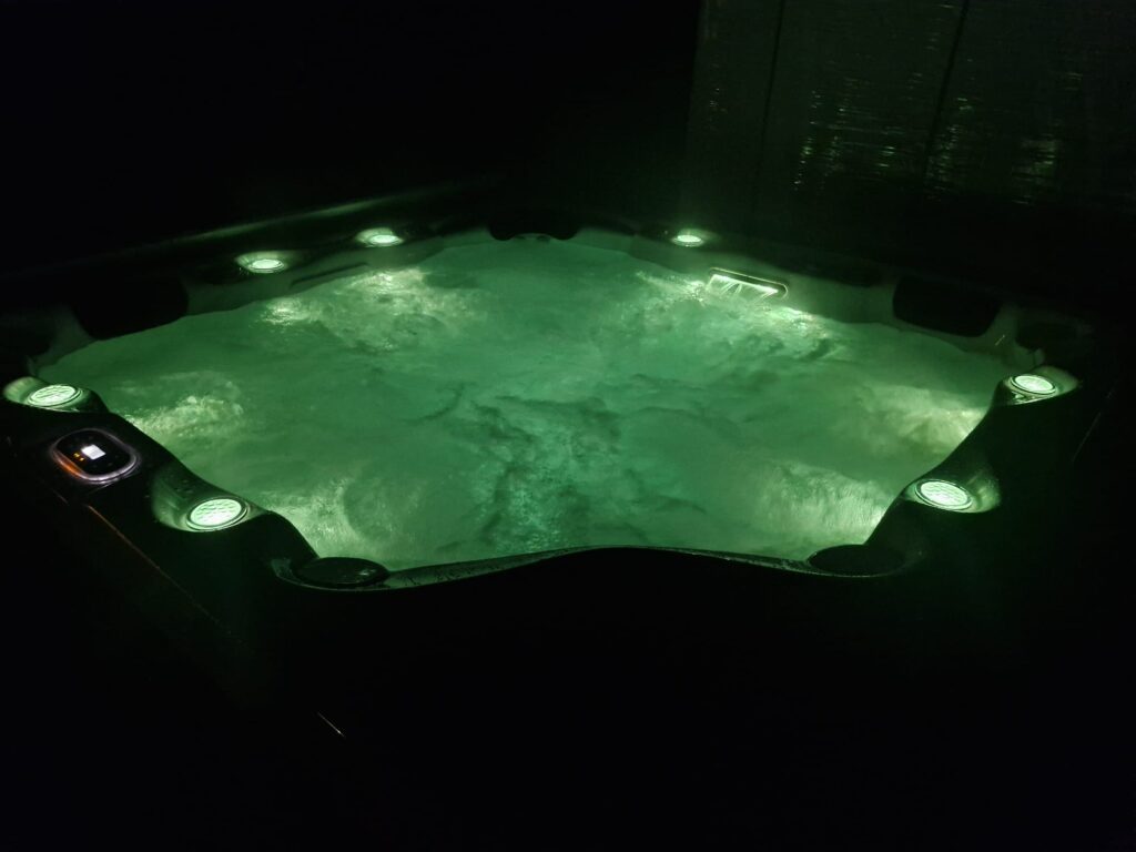Jacuzzi ogrodowe, led, podgrzewane. Oława, Wrocław, Warszawa, Kraków, Gdańsk, Szczecin, Poznań, Lublin, Rzeszów, Katowice, Częstochowa, Zielona Góra, Kołobrzeg, Łódź, Radom, Białystok, Olsztyn, Koszalin, Przemyśl