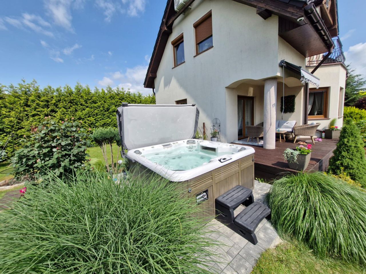 Jacuzzi ogrodowe, led, podgrzewane. Oława, Wrocław, Warszawa, Kraków, Gdańsk, Szczecin, Poznań, Lublin, Rzeszów, Katowice, Częstochowa, Zielona Góra, Kołobrzeg, Łódź, Radom, Białystok, Olsztyn, Koszalin, Przemyśl